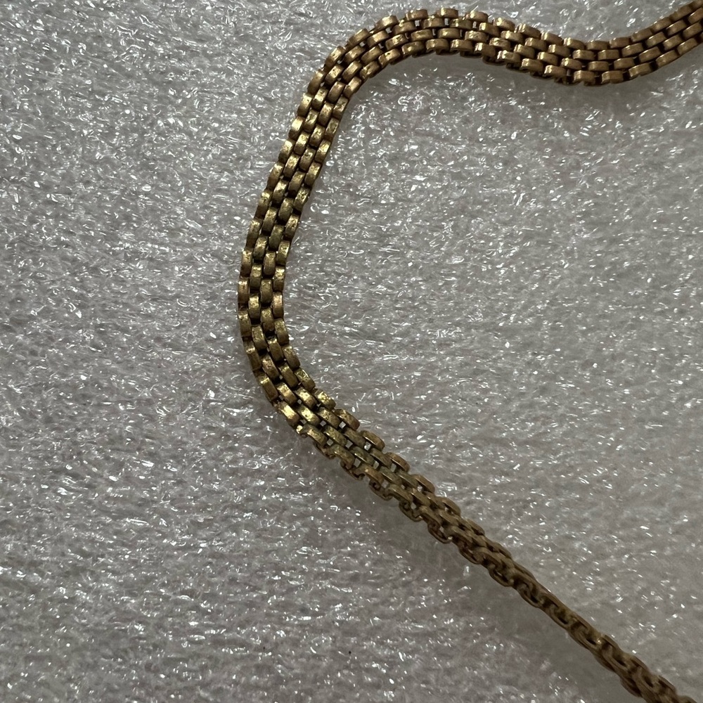 Lisner Rare Gold plated Locket Necklace Antique design in both sides - Picture 3 of 14